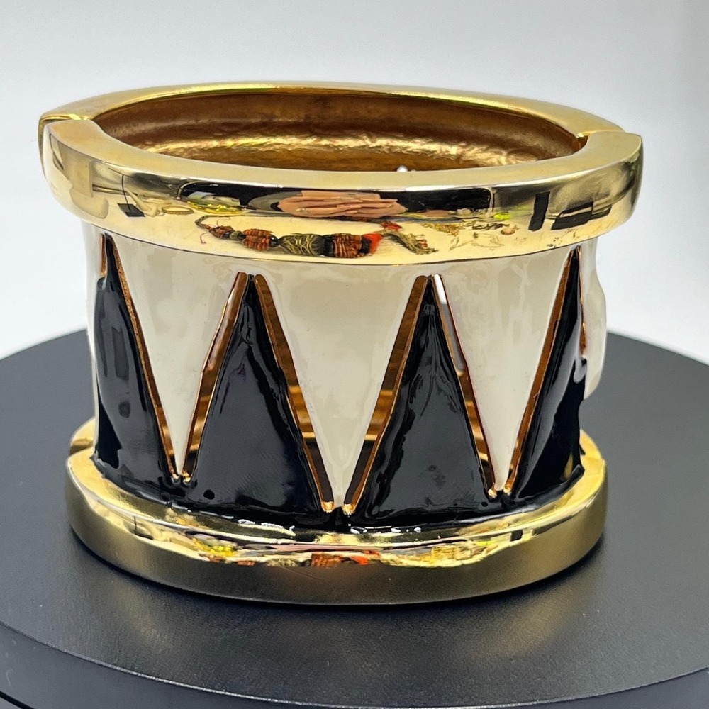 Oscar de la Renta Signed Hinged Cuff Bracelet Black White Enamel Gold Tone USA